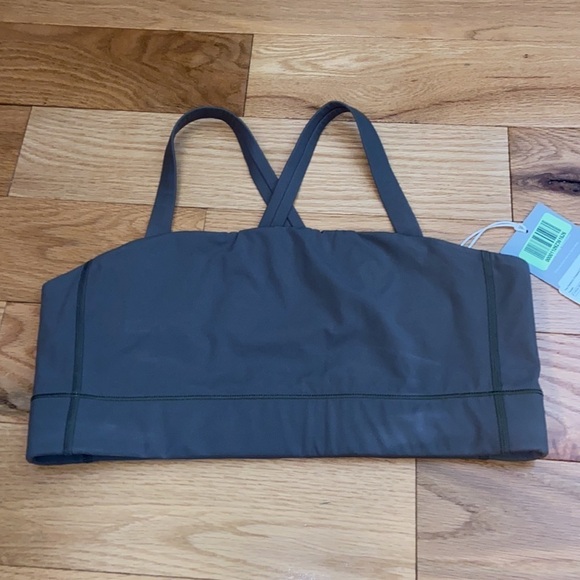 NWT Everlane Perform Crop Top size L - Picture 5 of 10